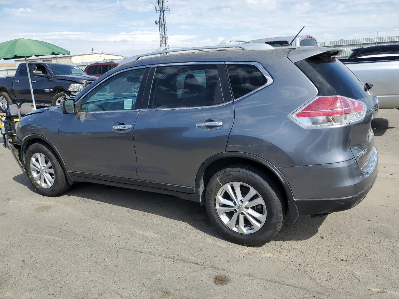 2016 Niss Rogue sv