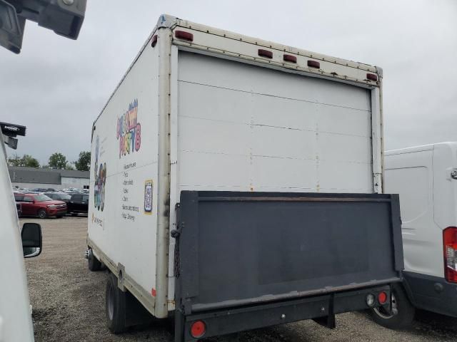2004 Chev Express Commercial C