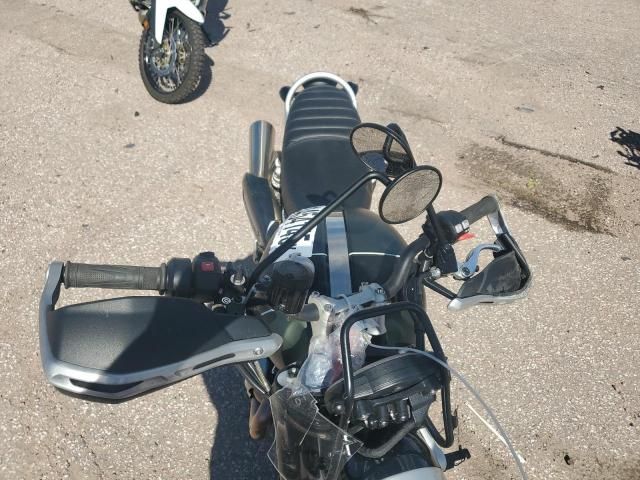2022 Triumph Scrambler 1200 XC