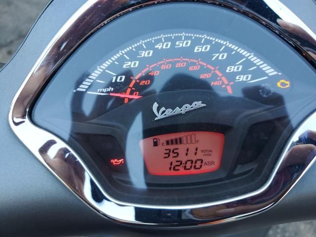 2018 Vespa GTS 300