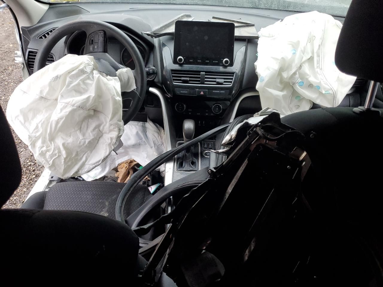 2023 Mitsubishi Eclipse Cross le