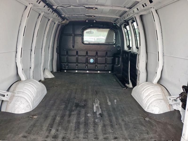 2020 Chevrolet Express G2500