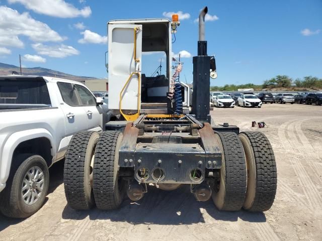 2017 Ottawa Yard Tractor 2017 Ottawa T2-Yard Truck