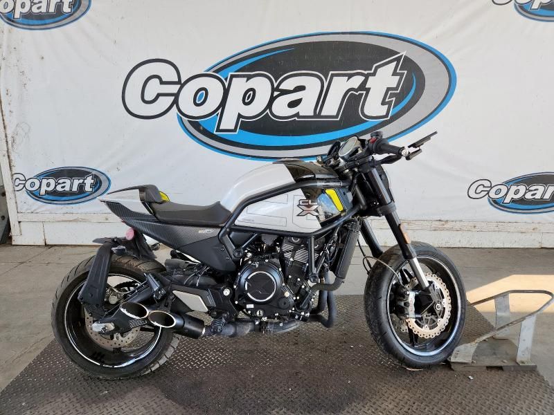 2022 Can-Am 700CL-X