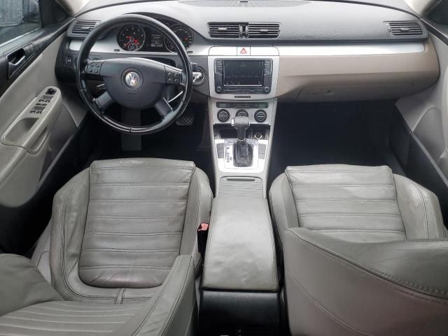 2007 Volkswagen Passat 3.6L 4MOTION Wagon Luxury