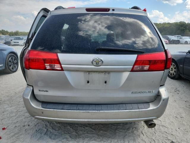 2004 Toyota Sienna XLE