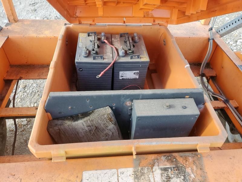 2005 Solar Tech Silent Sentinel Arrow Board Trailer