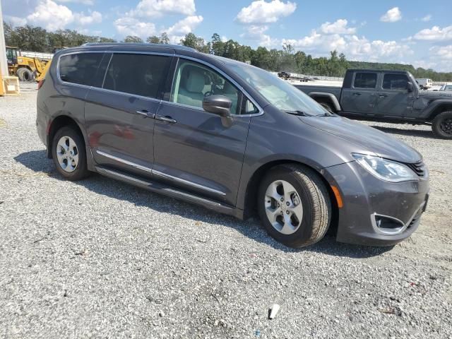 2018 Chrysler Pacifica Hybrid Touring L