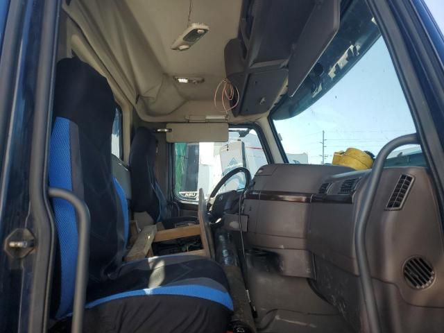 2014 Volvo VNM Semi Truck