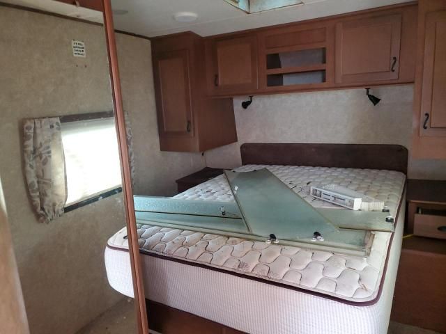 2017 Highland Ridge Light 272RLS