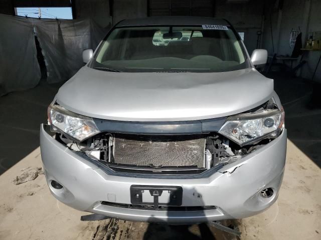 2015 Nissan Quest S