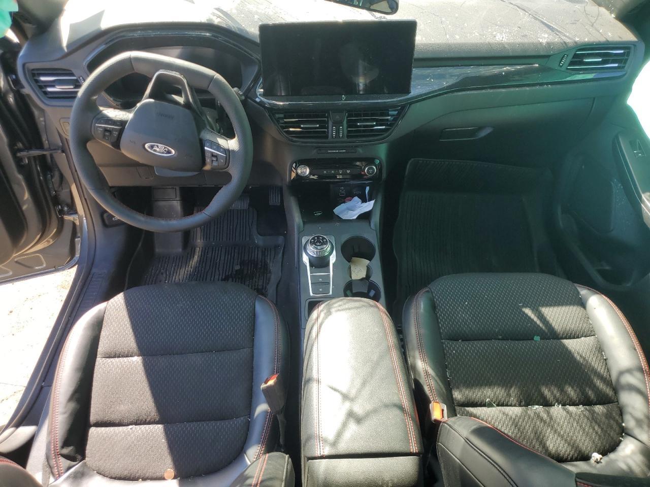 2025 Ford Escape st Line