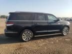2022 Lincoln Navigator l
