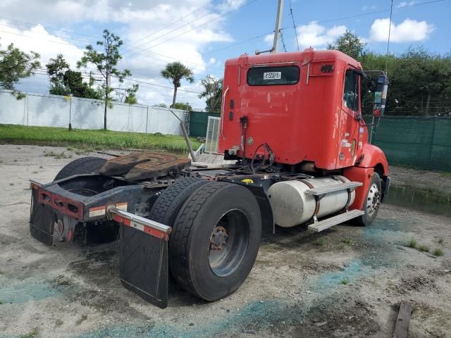 2005 Freightliner Columbia 120 Semi Truck