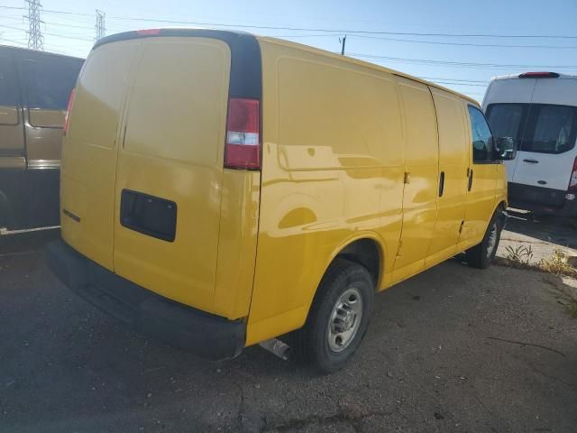 2020 Chevrolet Express G2500