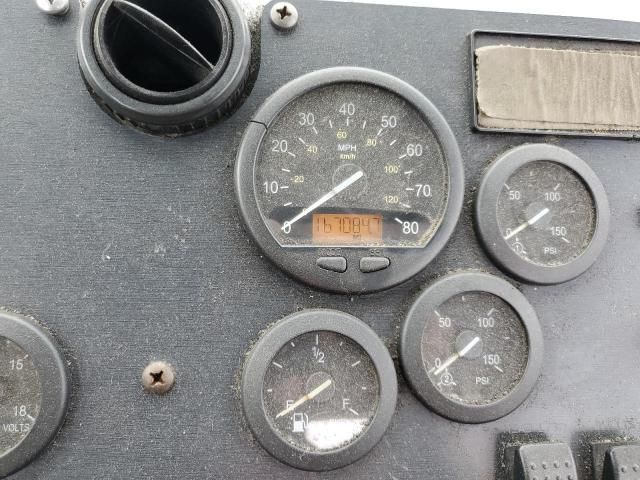 2011 Capacity TJ5000-Yard Truck