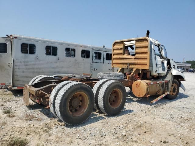 2005 Mack CXN613 Semi Truck