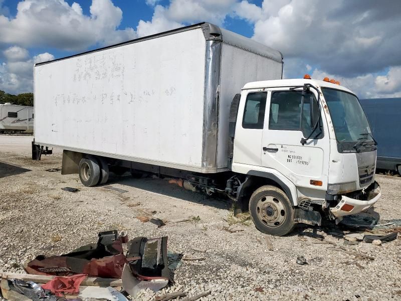 2010 Nissan Diesel UD1800