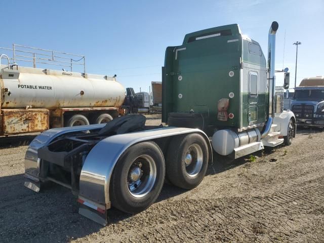 2007 Kenworth W900
