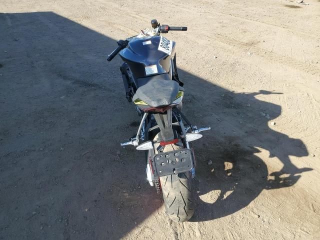 2026 Aprilia RS 660