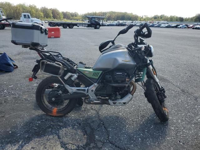 2021 Moto Guzzi V85 TT