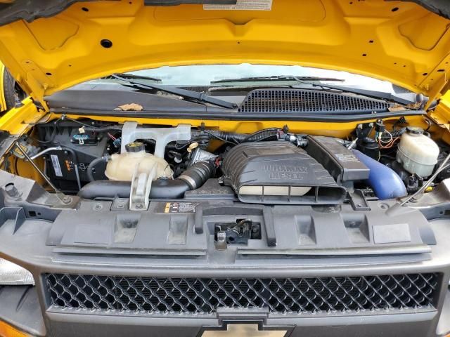 2014 Chevrolet 2014 Collins Bantam G4500-School Bus