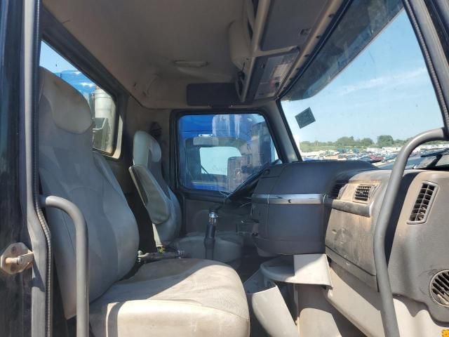 2010 Volvo VT Semi Truck