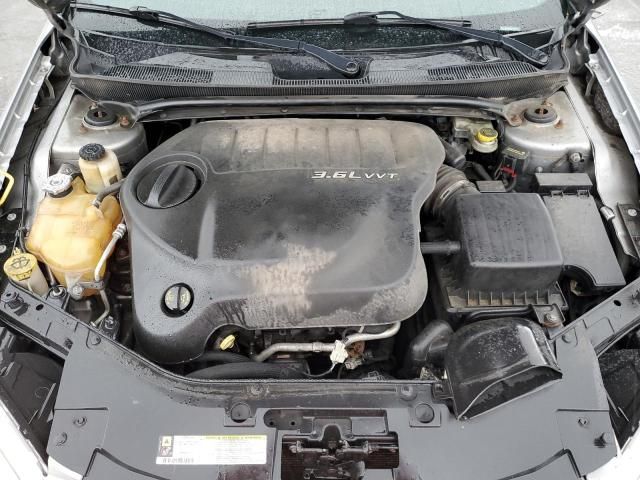 2013 Chrysler 200 Limited