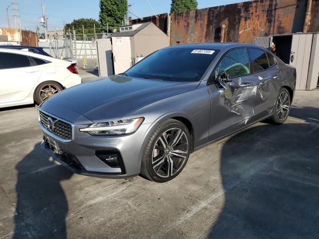2020 Volvo S60 T5 R-Design