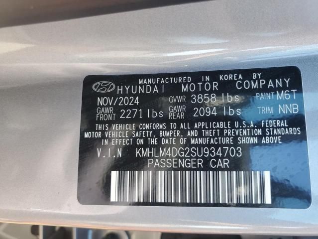2025 Hyundai Elantra SEL Sport