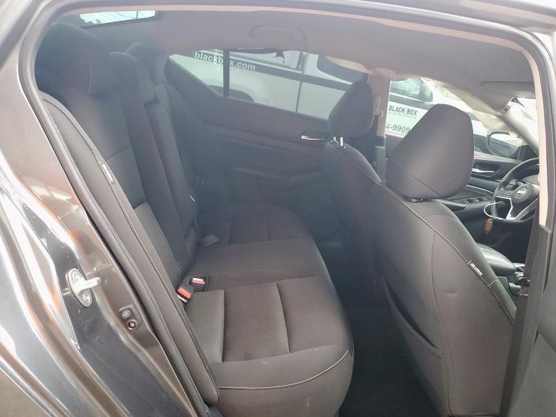 2021 Nissan Altima SV