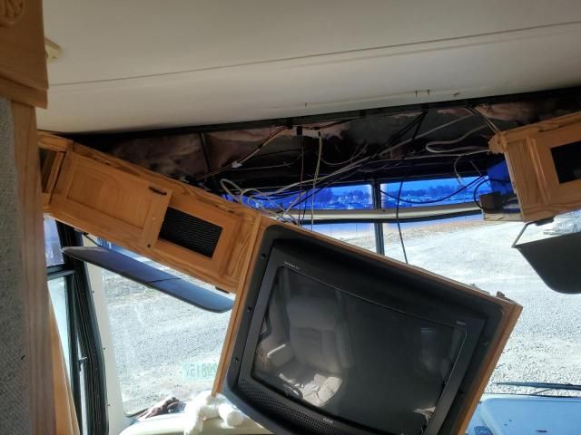 2002 Holiday 2002 Ford F550 Super Duty Stripped Chassis