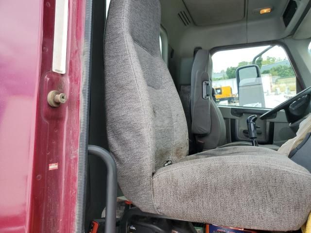 2014 Freightliner Columbia Semi Truck