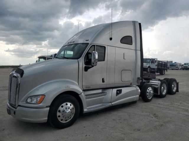 2012 Kenworth Construction T700