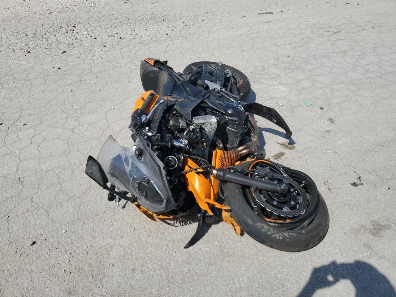 2025 Kawasaki EX650 P