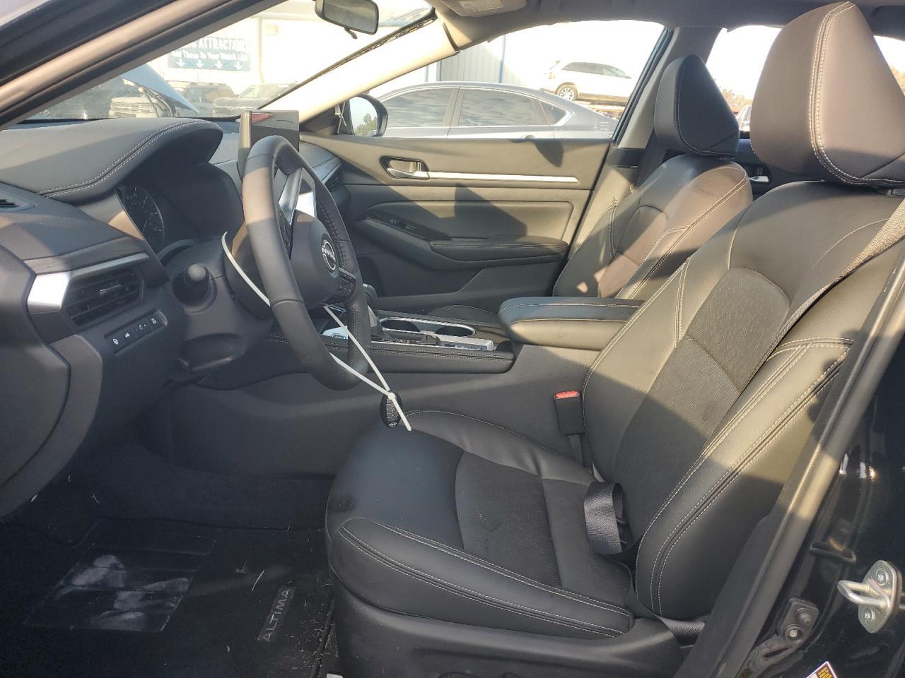 2025 Nissan Altima sl
