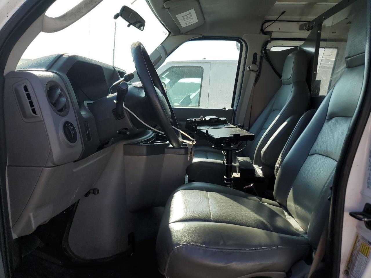 2010 Ford Econoline E250 van