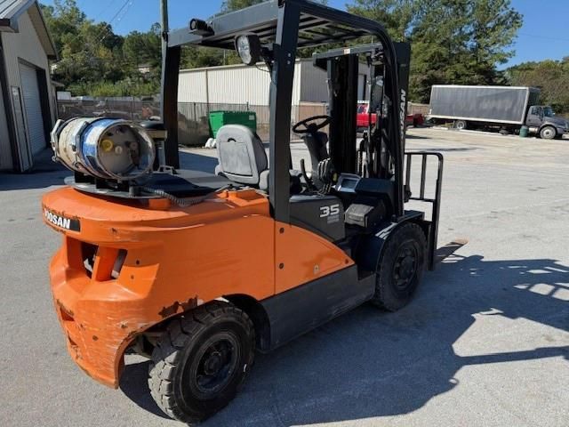 2019 Doosan G35-7