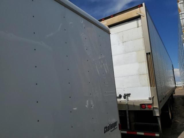 2013 Utility Refrigerated Van Trailer