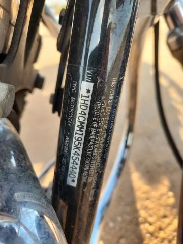2005 Harley-Davidson XL883 L