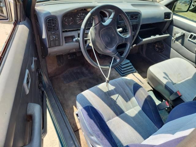 1995 Nissan Truck E/XE