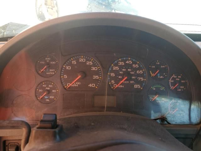 2006 International 4300 Semi Truck