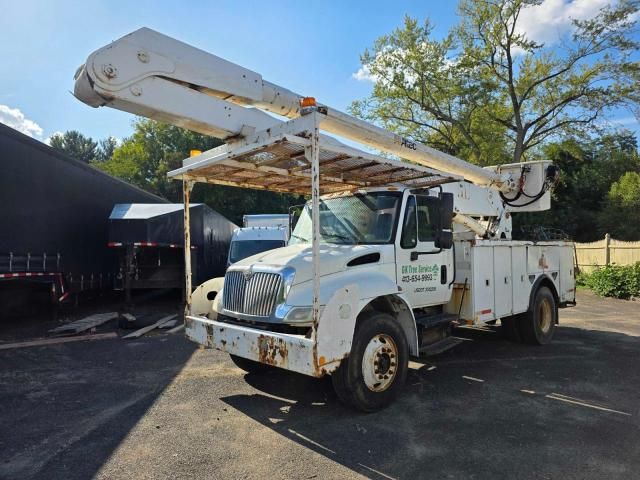 2004 International 2004 Intl 4000 4300-Construction Trucks Bucket T