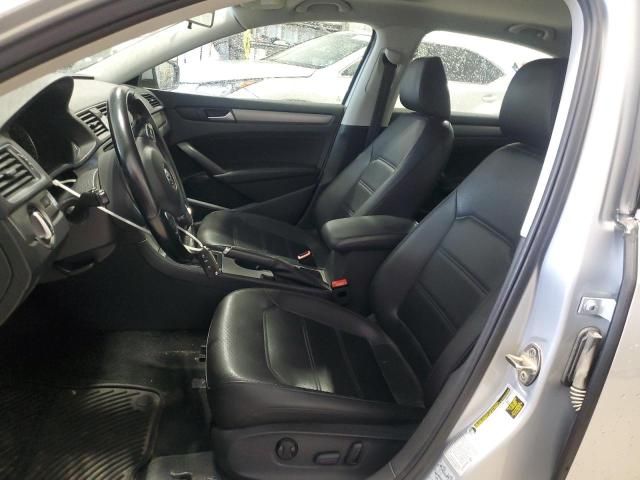 2015 Volkswagen Passat SE
