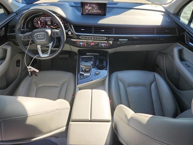 2019 Audi Q7 Premium Plus