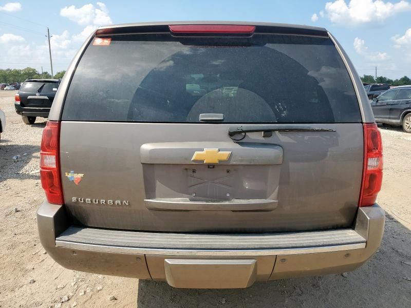 2014 Chevrolet Suburban C1500 LTZ
