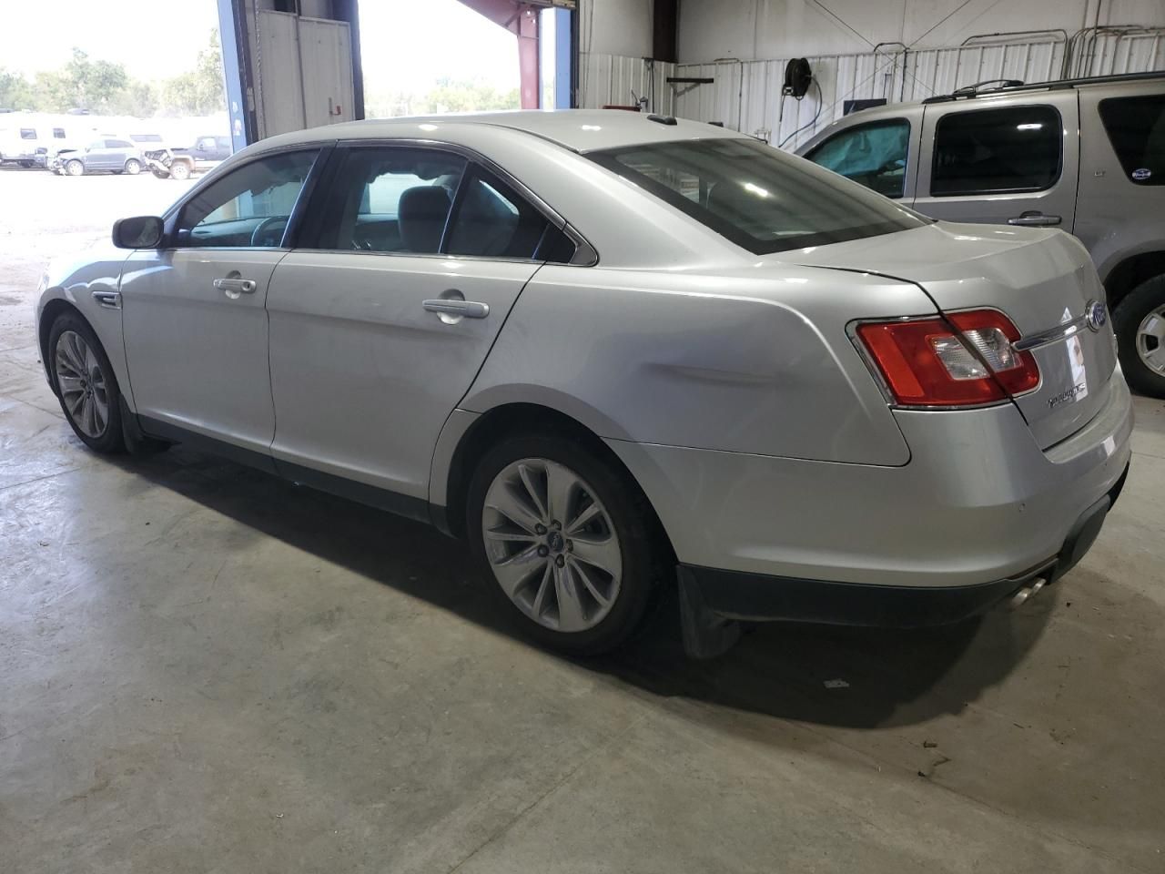 2010 Ford Taurus Limited