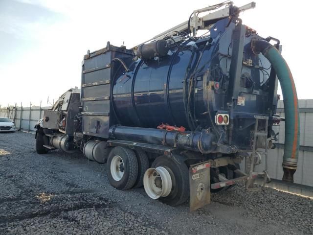 2020 Freightliner 114SD Hydrovac Truck