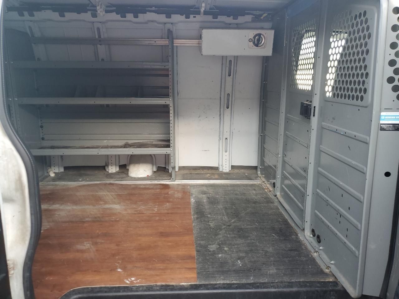 2016 Chevrolet Express G2500