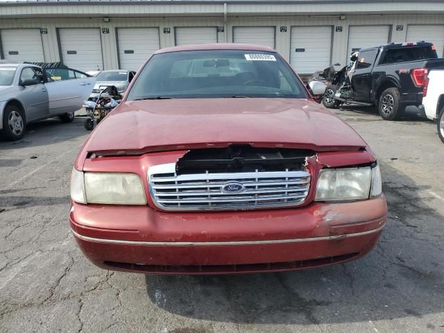 2001 Ford Crown Victoria